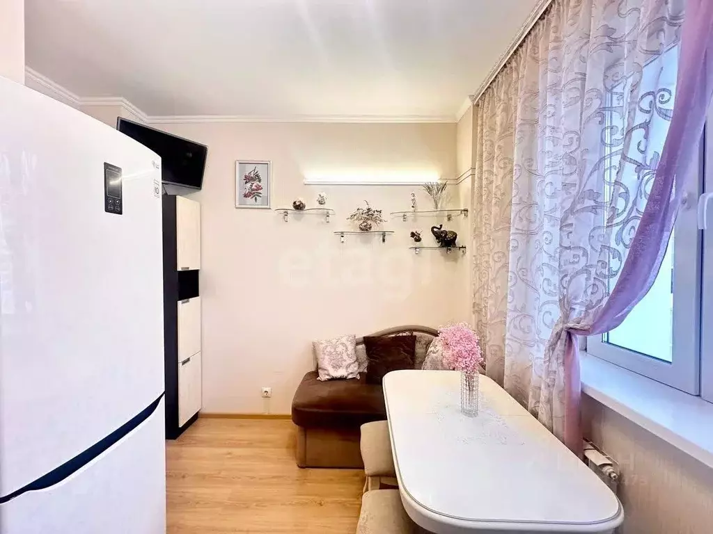 2-к кв. Ямало-Ненецкий АО, Новый Уренгой Тундровый мкр, 2 (59.7 м) - Фото 1