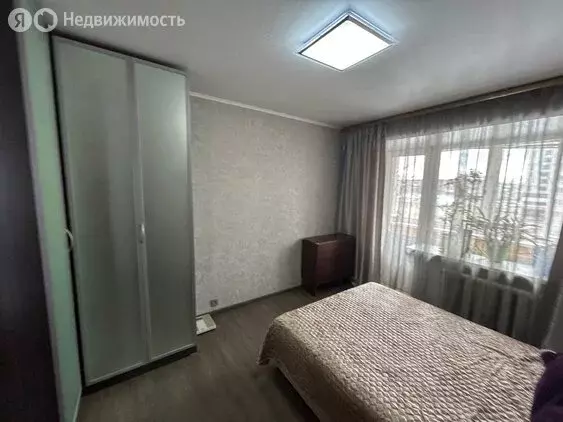4-комнатная квартира: Среднеуральск, Уральская улица, 1А (61.8 м) - Фото 0
