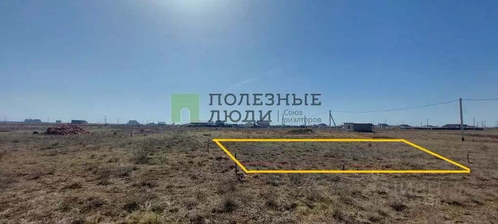 Участок в Астраханская область, Приволжский район, пос. Кирпичного ... - Фото 0