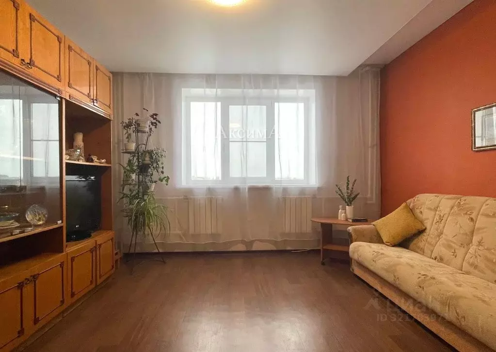 2-к кв. Омская область, Омск ул. 9-я Линия, 195 (64.0 м) - Фото 2