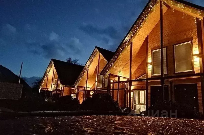 Дом в Карачаево-Черкесия, Зеленчукский район, с. Архыз ул. Хубиева, ... - Фото 2