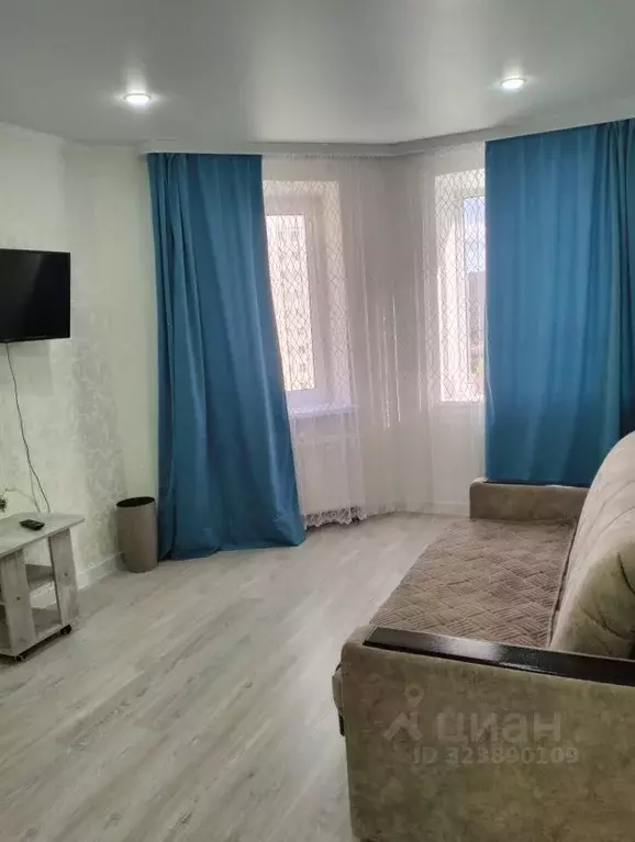 1-к кв. Башкортостан, Нефтекамск бул. Феоктиста Бахтеева, 1Б (43.0 м) - Фото 1