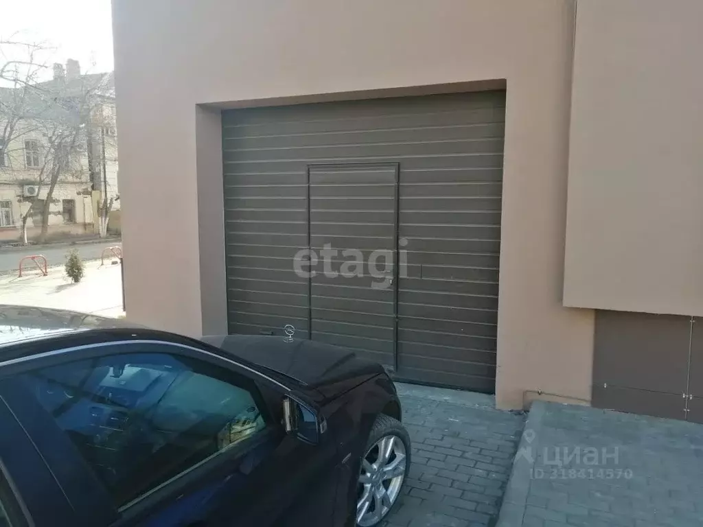 Гараж в Астраханская область, Астрахань Кремлевская ул., 1/4 (20 м) - Фото 0