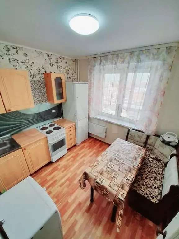 1-к. квартира, 47 м, 4/10 эт. - Фото 0