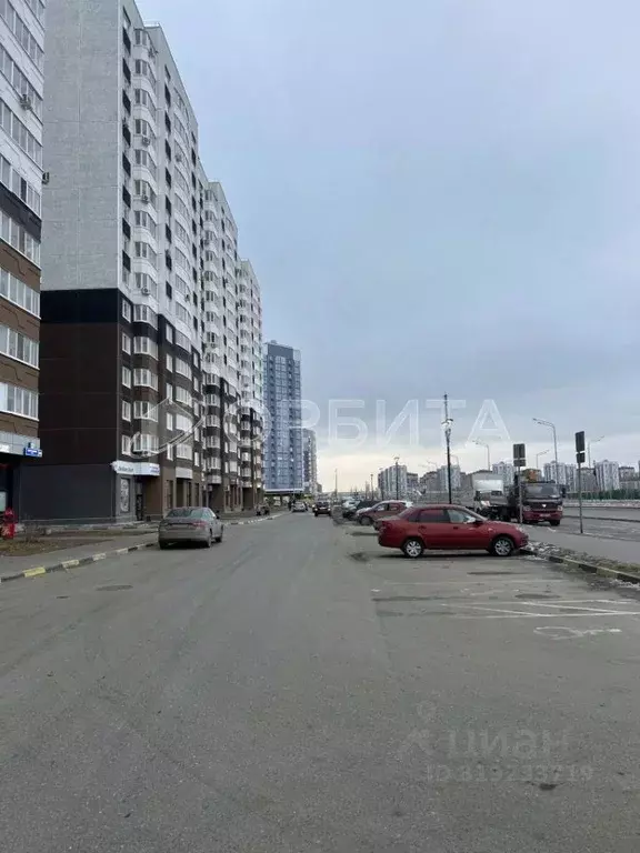Помещение свободного назначения в Тюменская область, Тюмень ул. ... - Фото 1