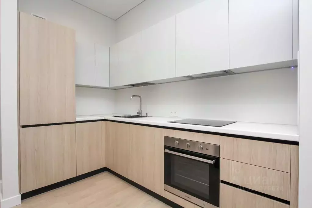 3-к кв. Свердловская область, Екатеринбург ул. Шаумяна, 24 (94.0 м) - Фото 1