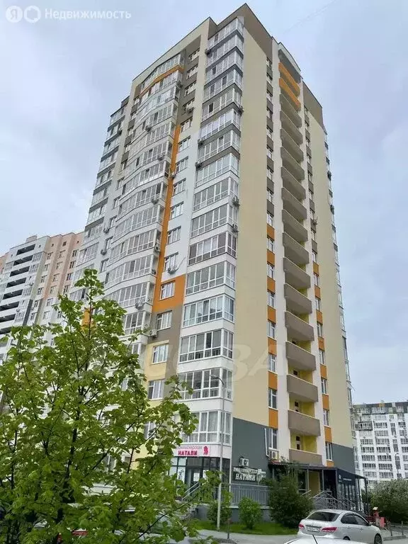 3-комнатная квартира: Тюмень, улица Александра Протозанова, 10к2 (86 ... - Фото 0