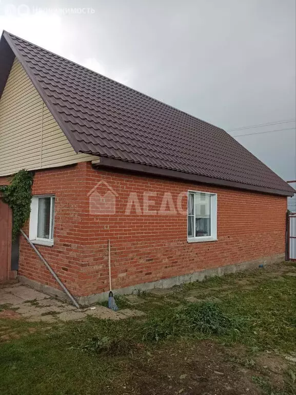 Дом в село Надеждино, Центральная улица (67.6 м) - Фото 1