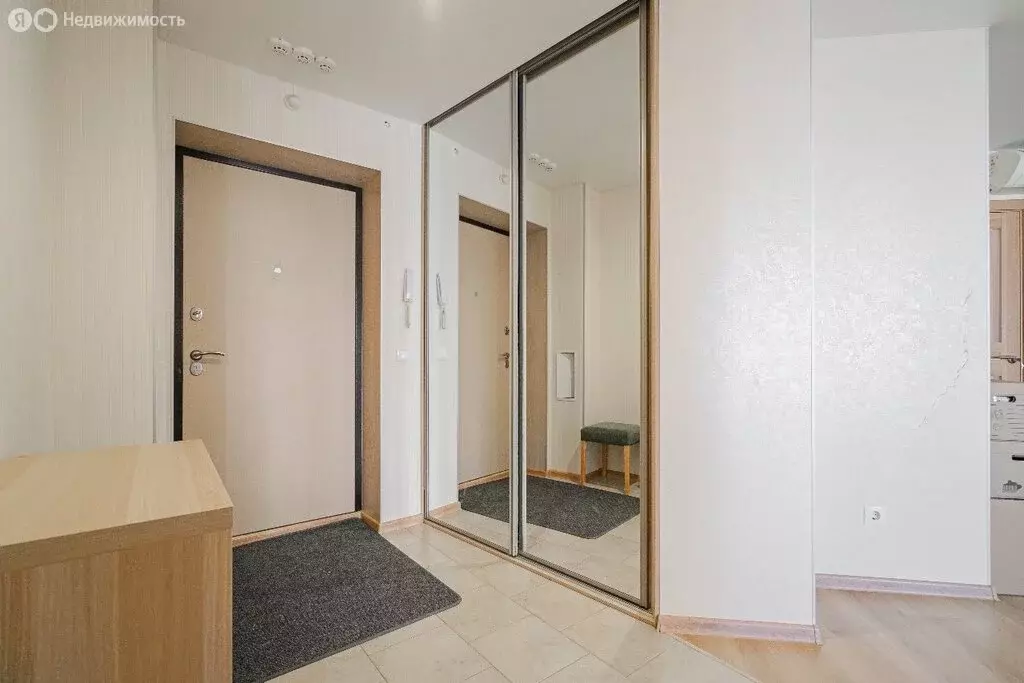 3-комнатная квартира: Екатеринбург, улица Куйбышева, 21 (140 м) - Фото 0