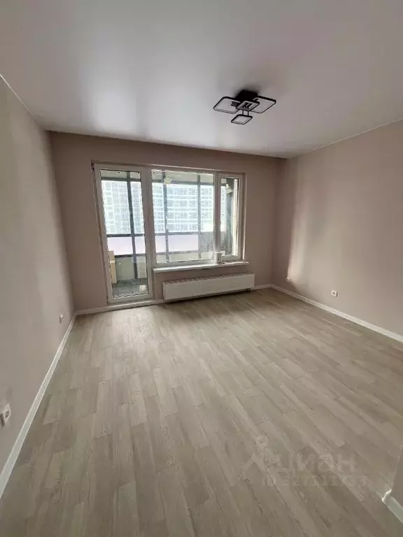 Студия Санкт-Петербург бул. Головнина, 4 (21.6 м) - Фото 2