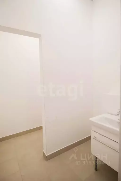 Торговая площадь в Калужская область, Калуга ул. Пухова, 56 (200 м) - Фото 1