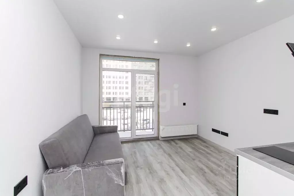 Студия Тюменская область, Тюмень ул. Краснооктябрьская, 16 (20.2 м) - Фото 1