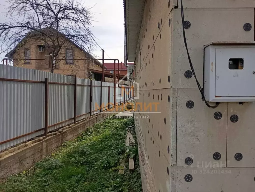 Дом в Краснодарский край, Горячий Ключ ул. Гагарина (90 м) - Фото 2