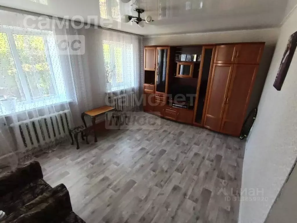 Дом в Оренбургская область, Соль-Илецкий муниципальный округ, с. ... - Фото 1