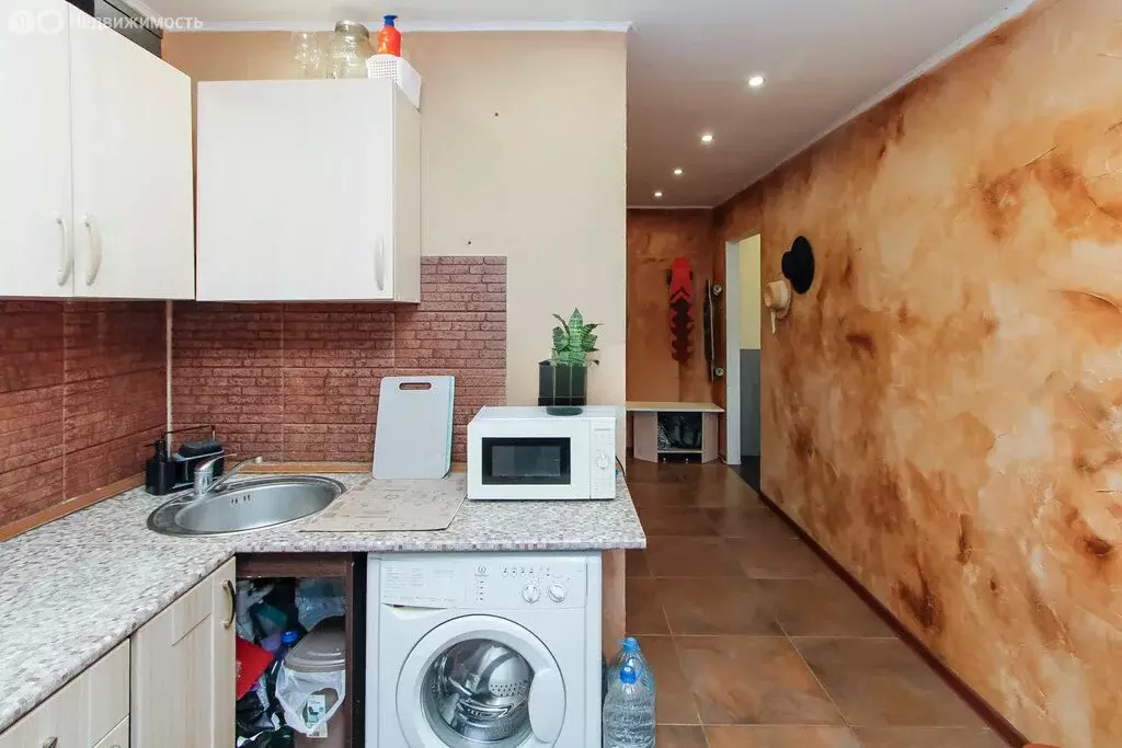 1-комнатная квартира: Тюмень, улица Максима Горького, 10 (34.8 м) - Фото 1