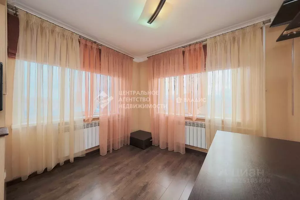 3-к кв. Рязанская область, Рязань Первомайский просп., 70к1 (106.5 м) - Фото 0