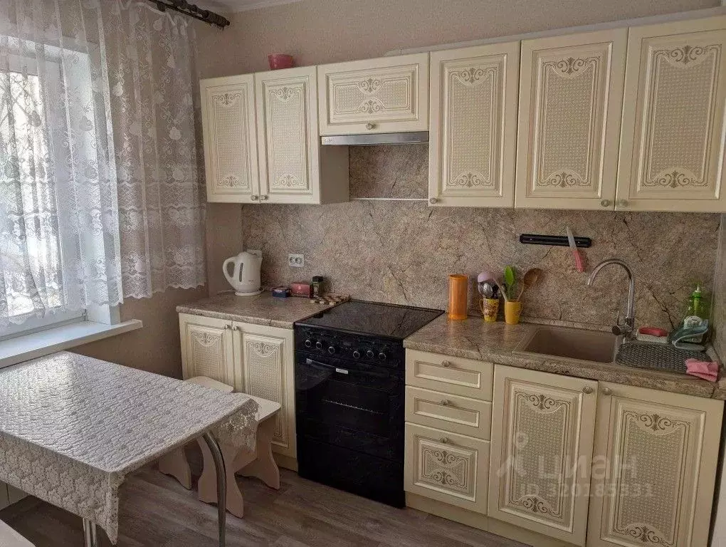 2-к кв. Сахалинская область, Южно-Сахалинск просп. Победы, 7А (50.0 м) - Фото 0