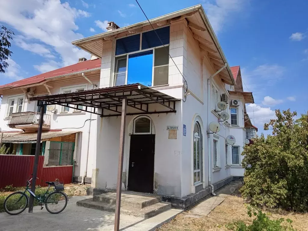 3-к кв. Краснодарский край, Абинский район, Ахтырское городское ... - Фото 2