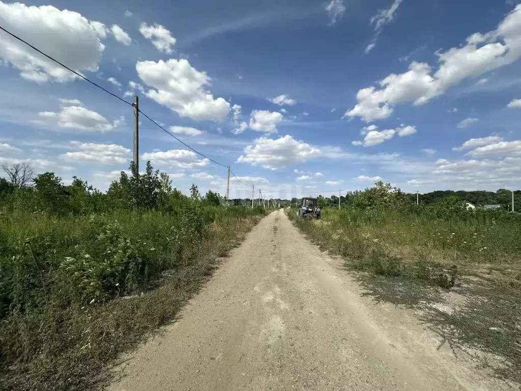 Участок в Адыгея, Майкоп городской округ, Ханская ст-ца пер. Кизиловый ... - Фото 1