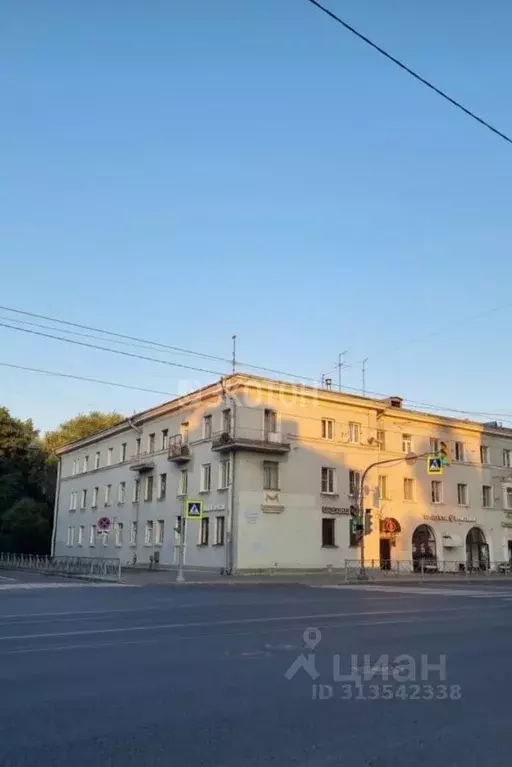 Комната Санкт-Петербург Среднеохтинский просп., 33/15 (13.0 м) - Фото 0