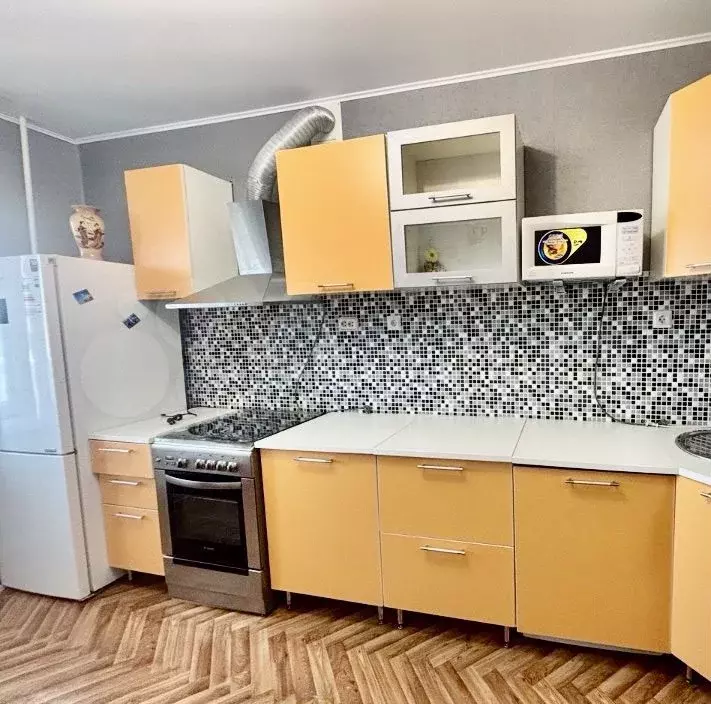 1-к. квартира, 38 м, 9/10 эт. - Фото 0