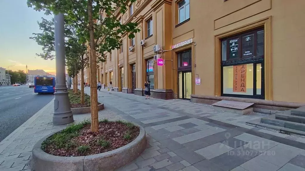 Помещение свободного назначения в Москва Садовая-Черногрязская ул., ... - Фото 1