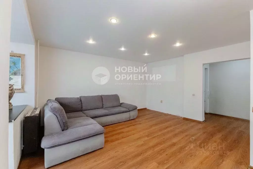 3-к кв. Свердловская область, Екатеринбург ул. Лодыгина, 11 (62.2 м) - Фото 1