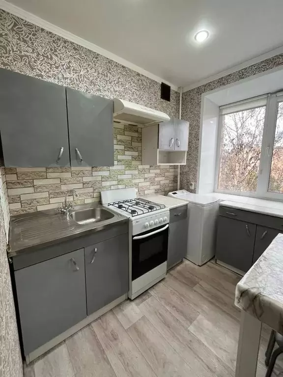 1-к. квартира, 30 м, 4/5 эт. - Фото 0