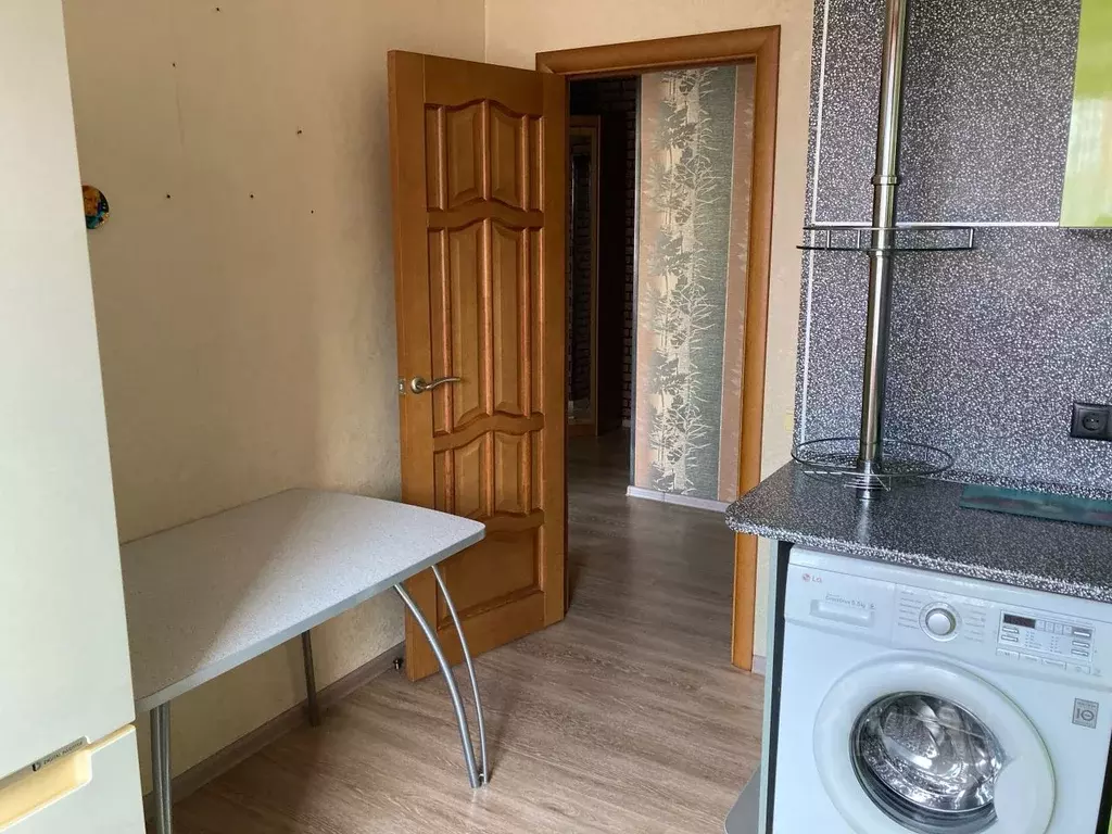 1-к кв. Волгоградская область, Волгоград ул. Солнечникова, 1 (46.6 м) - Фото 2