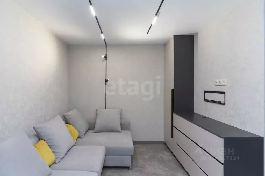 1-к кв. Тюменская область, Тюмень проезд Стахановцев, 1 (32.9 м) - Фото 1