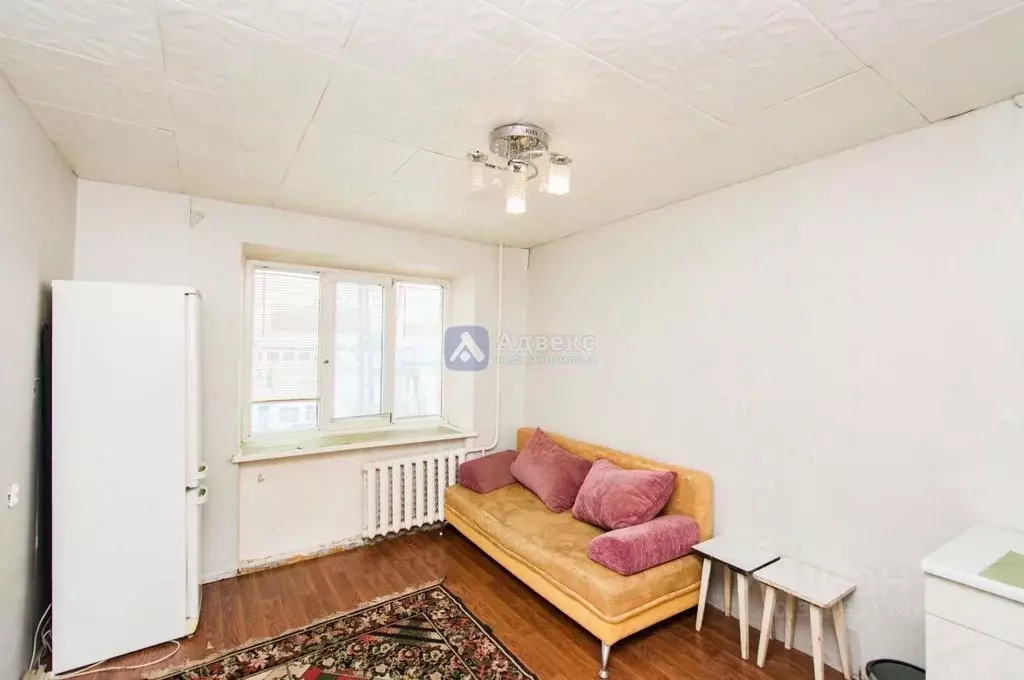 Комната Тюменская область, Тюмень Юганский проезд, 9 (9.9 м) - Фото 2