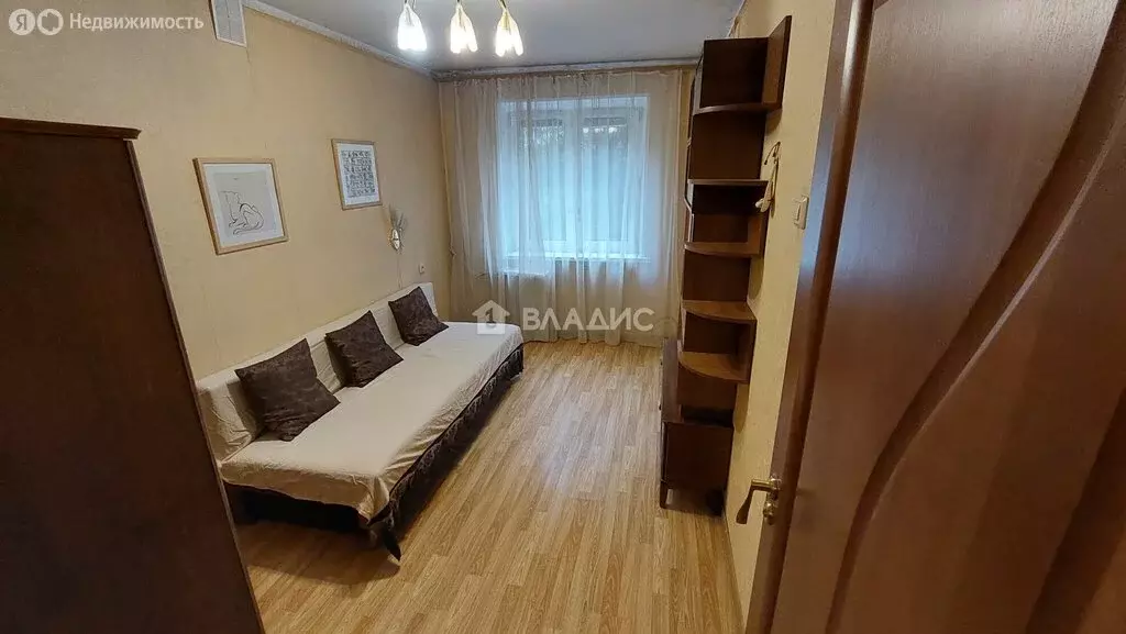 3-комнатная квартира: Жуковский, улица Дугина, 22 (56.4 м) - Фото 1