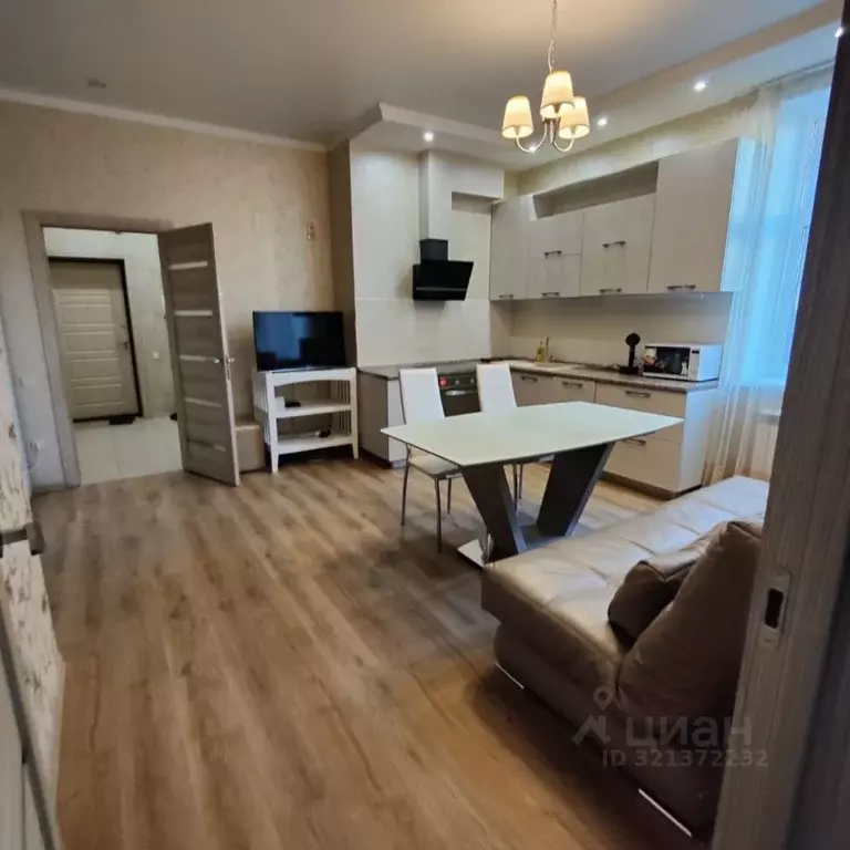 1-к кв. Татарстан, Казань ул. Айвазовского, 16 (60.0 м) - Фото 1