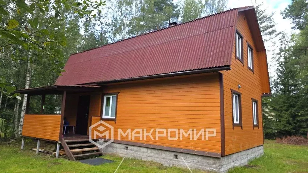 Дом в Ленинградская область, Выборгский район, Рощинское городское ... - Фото 1