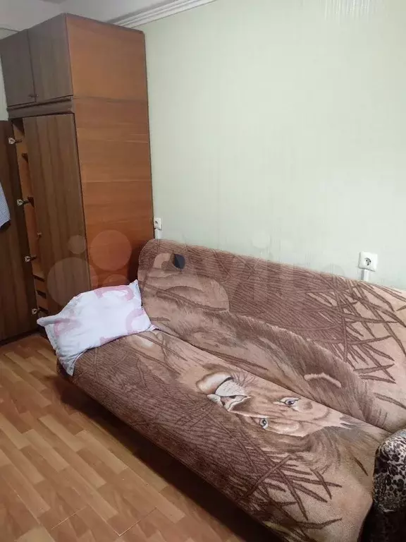 Комната 12 м в 1-к., 1/12 эт. - Фото 0