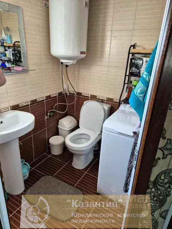 Дом в Крым, Ленинский район, Кировское с/пос, с. Яркое  (50 м) - Фото 2