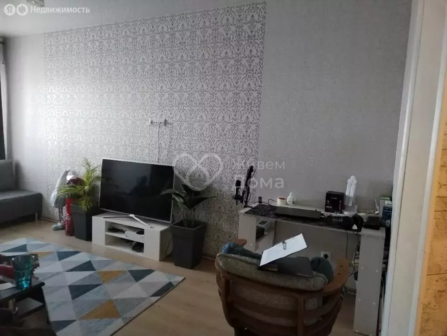 1-комнатная квартира: Волгоград, Шекснинская улица, 101 (37.5 м) - Фото 1