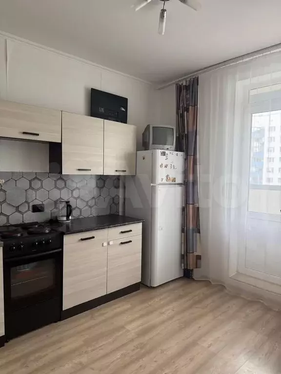 1-к. квартира, 30 м, 13/19 эт. - Фото 1