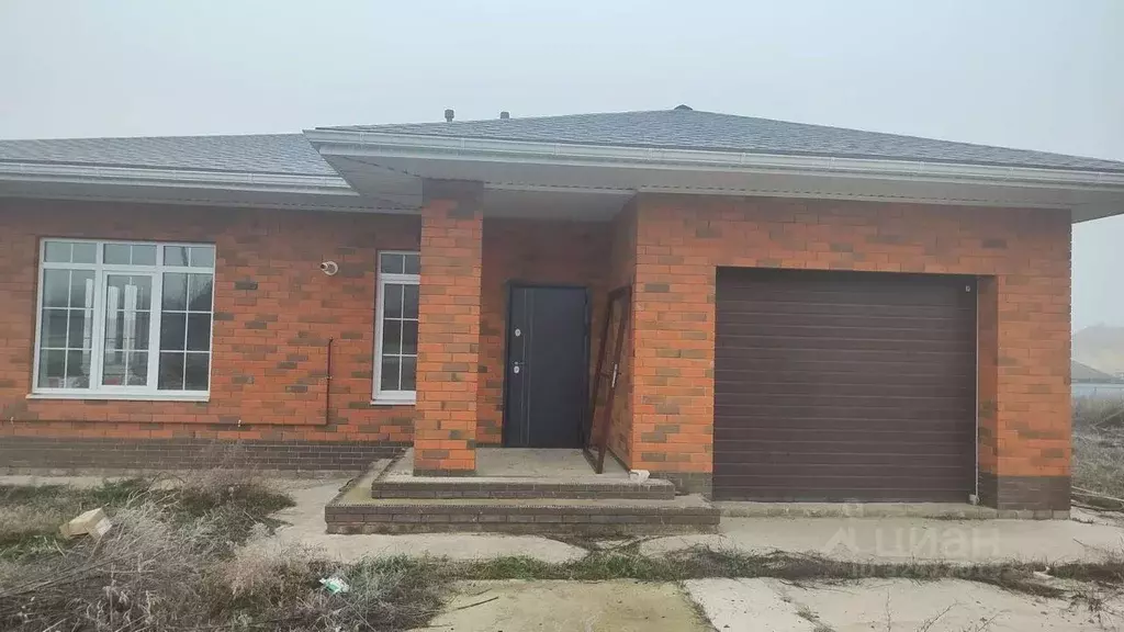 Дом в Белгородская область, Старый Оскол ул. Ровенская (160 м) - Фото 1