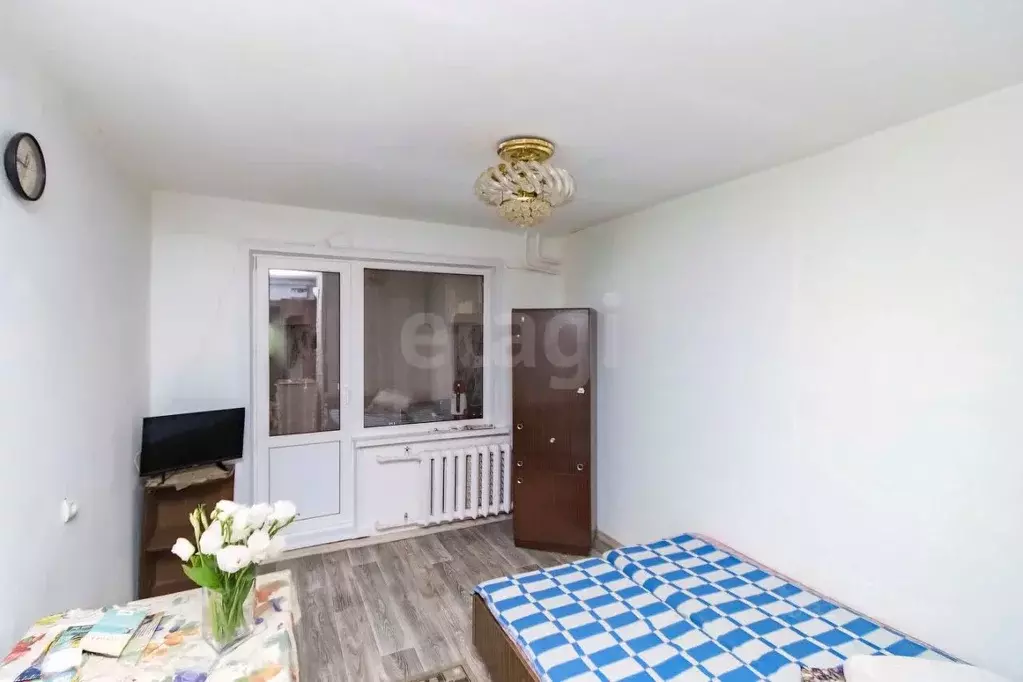 Студия Тюменская область, Тюмень ул. Республики, 241 (18.0 м) - Фото 1