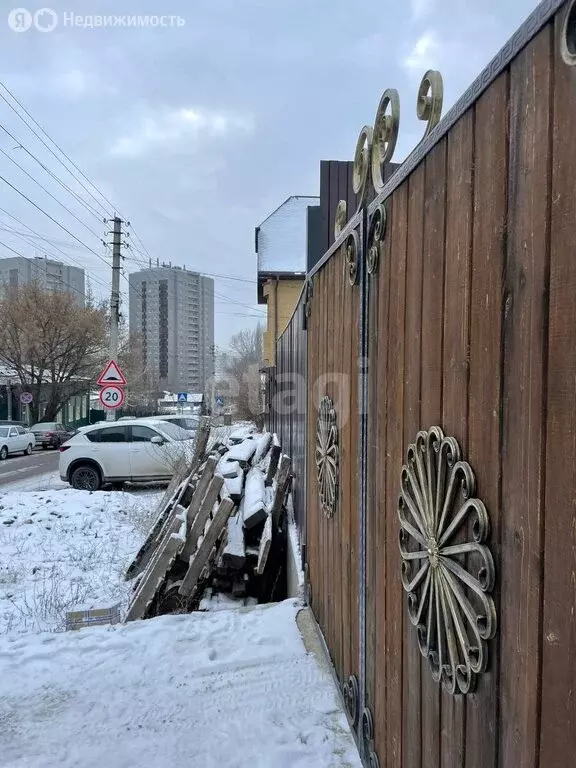 Дом в Саратов, улица имени Т.С. Хвесина (210 м) - Фото 0