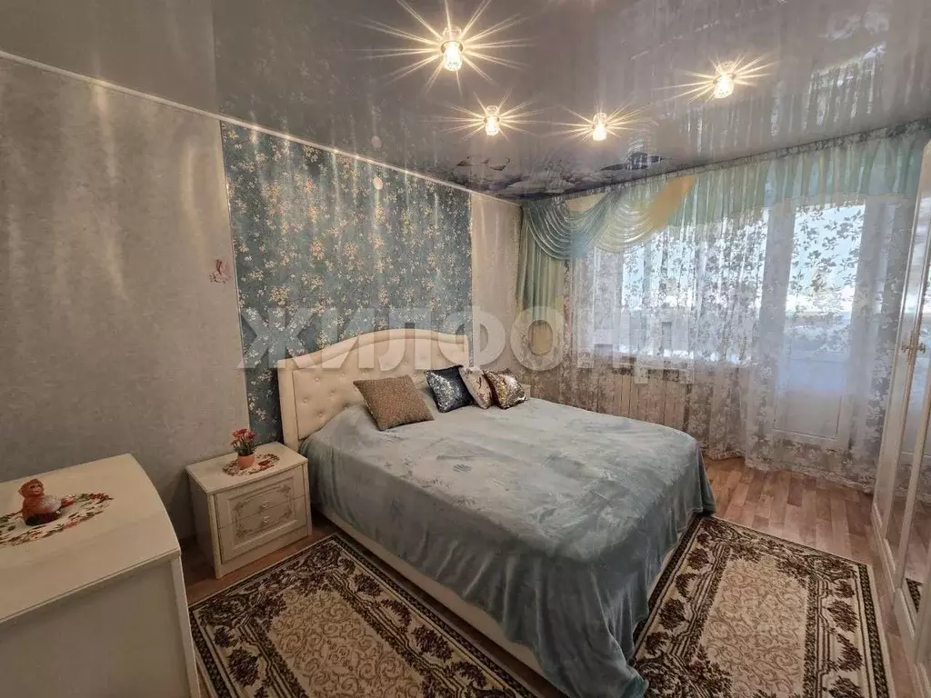 2-к кв. Алтайский край, Барнаул Балтийская ул., 3 (55.5 м) - Фото 0