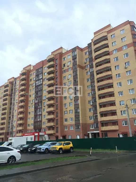 Продается 3-комнатная квартира - Фото 1