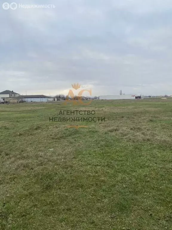 Участок в Кировское, Молодёжная улица, 21 (10 м) - Фото 1