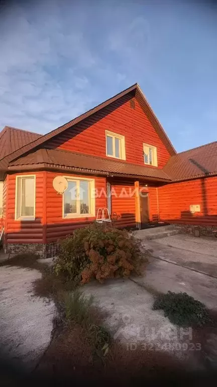 Дом в Башкортостан, Ишимбайский район, с. Ишеево Полевая ул., 29 (300 ... - Фото 1