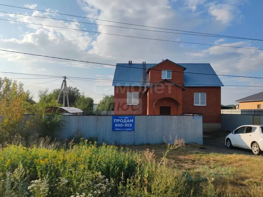 Дом в Оренбургская область, Оренбургский район, с. Нежинка ул. ... - Фото 0