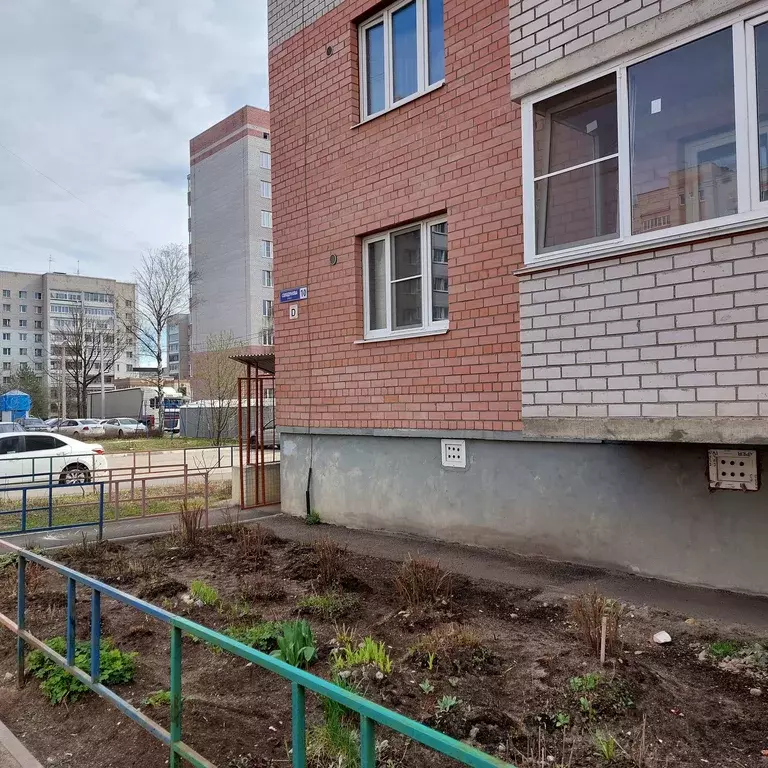 Продаётся 3-к квартира, 56.4 м - Фото 1