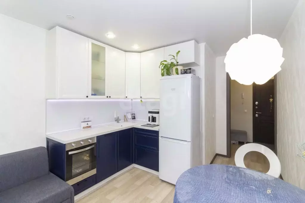 1-к кв. Тюменская область, Тюмень ул. Андрея Бушуева, 2 (36.5 м) - Фото 1