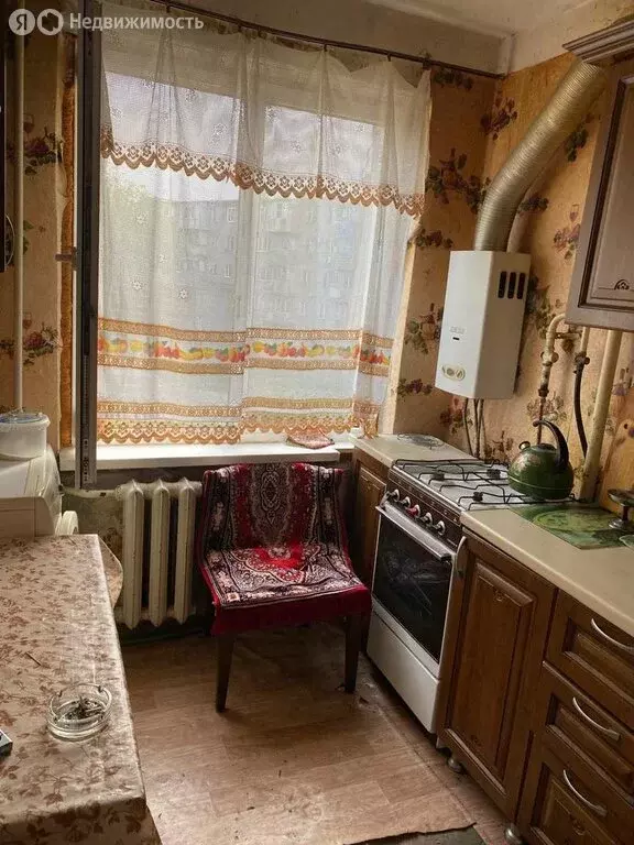 4-комнатная квартира: Нальчик, улица Неделина, 21 (59 м) - Фото 0