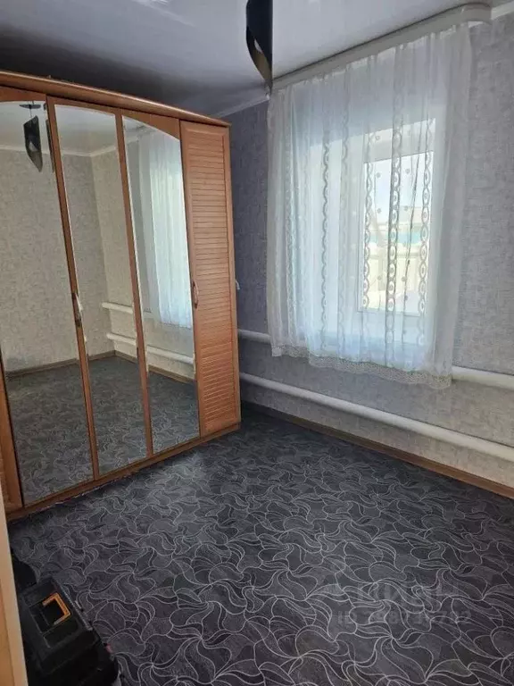 Дом в Омская область, Азовский район, Цветнопольское с/пос, с. ... - Фото 2